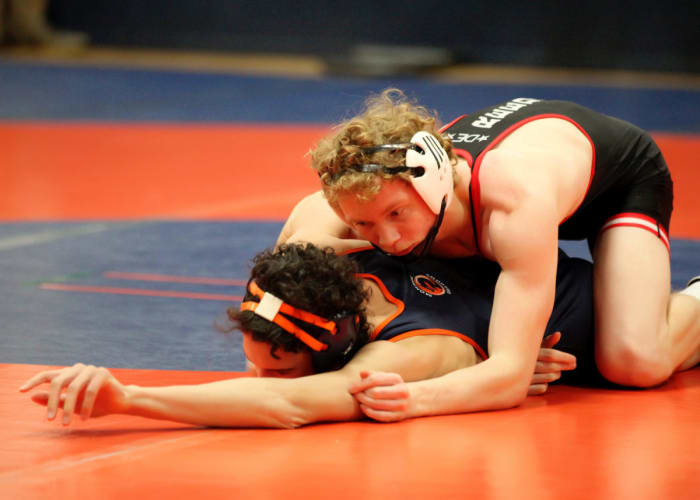 Aaron-Solomon.Reedsport-wrestling.Michele-Bunch